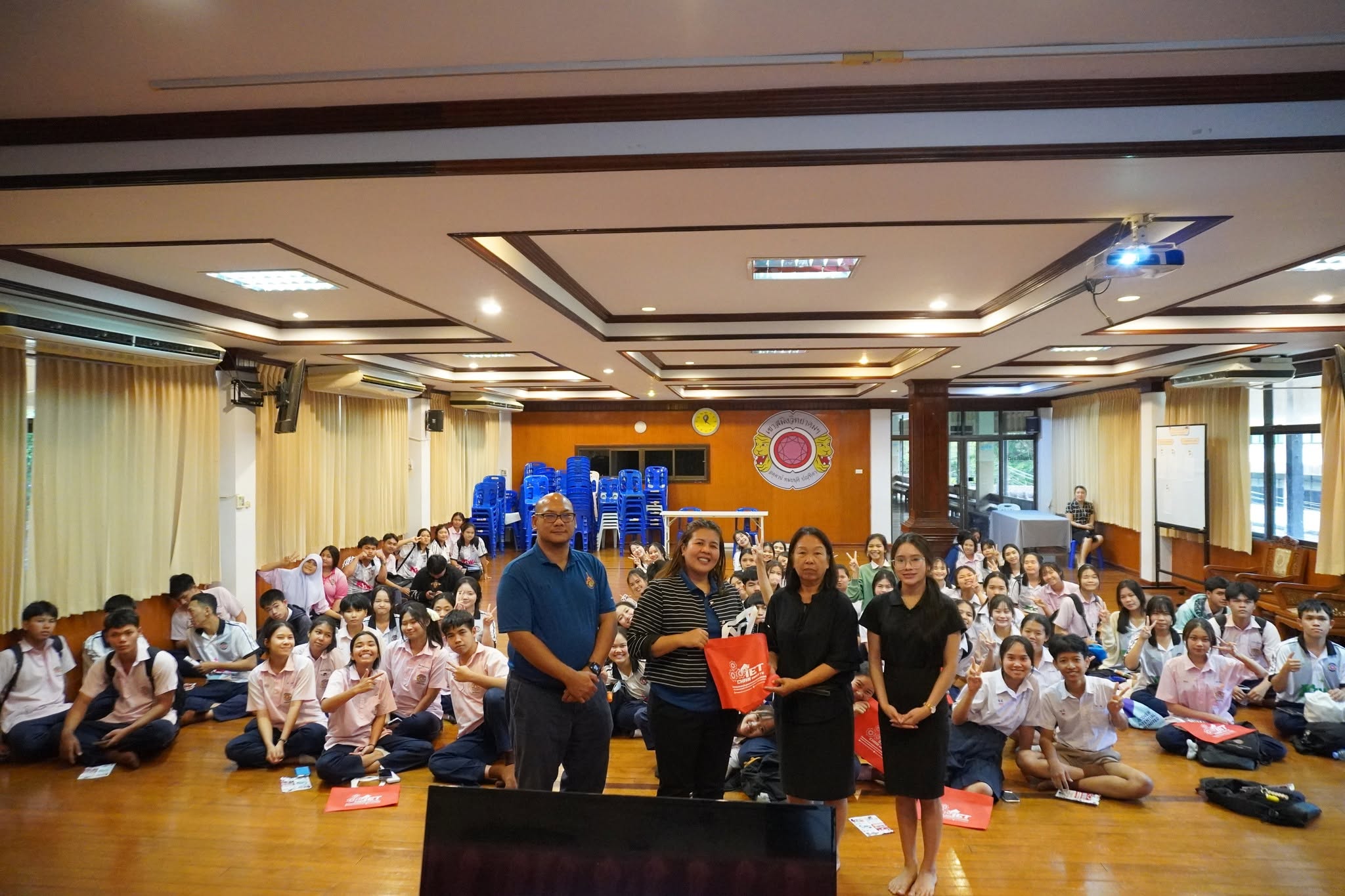 แนะแนวการศึกษาต่อ โรงเรียนเขาสมิงวิทยาคม”จงจินต์รุจิรวงศ์อุปถัมภ์” จ.ตราด