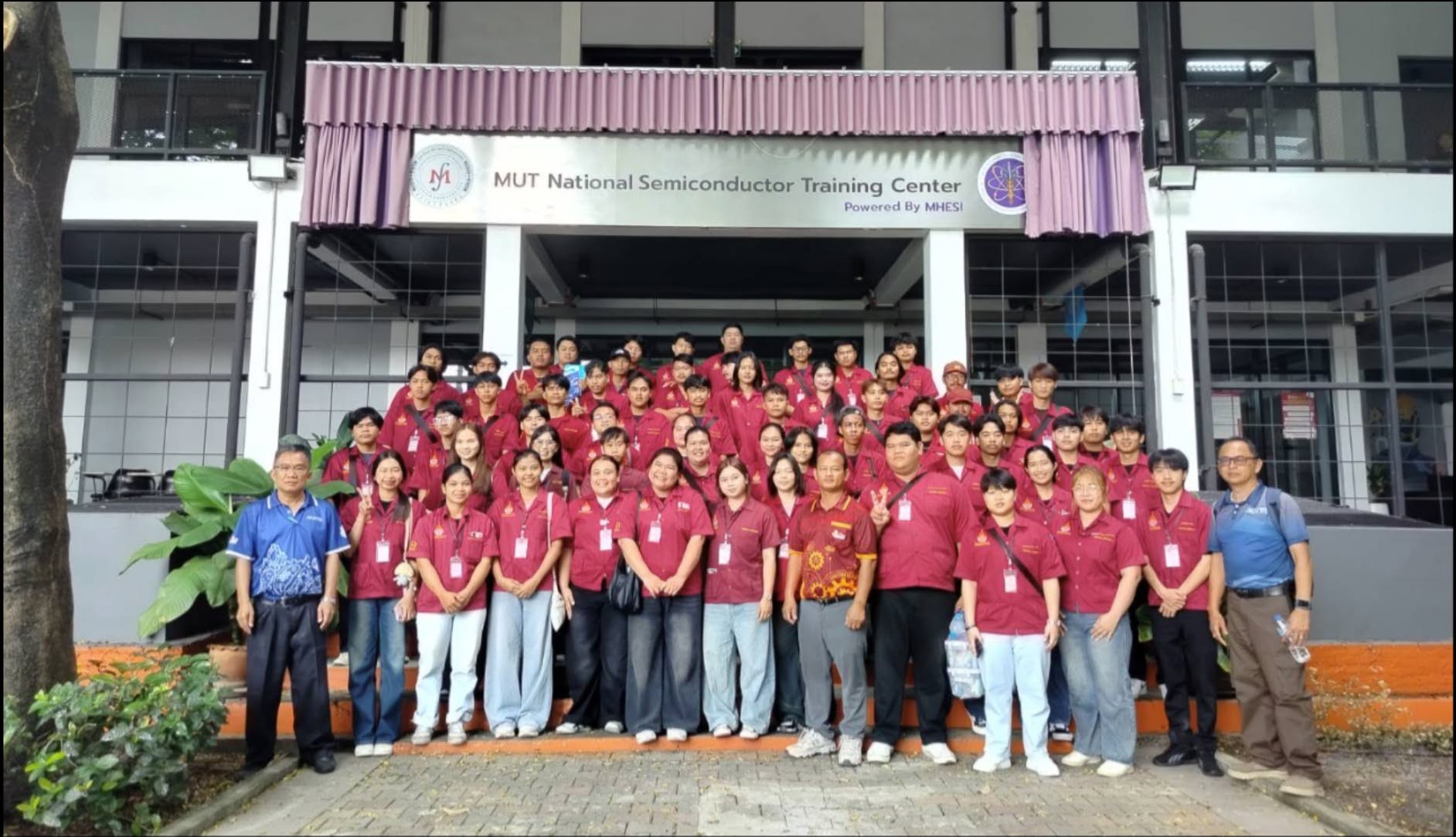 นักศึกษาคณะวิศวกรรมศาสตร์ฯ อบรมเชิงปฏิบัติการของหลักสูตรการผลิตกำลังคนทักษะสูง ด้านเซมิคอนดักเตอร์และอิเล็กทรอนิกส์ เพื่อรองรับความต้องการเร่งด่วนของอุตสาหกรรม