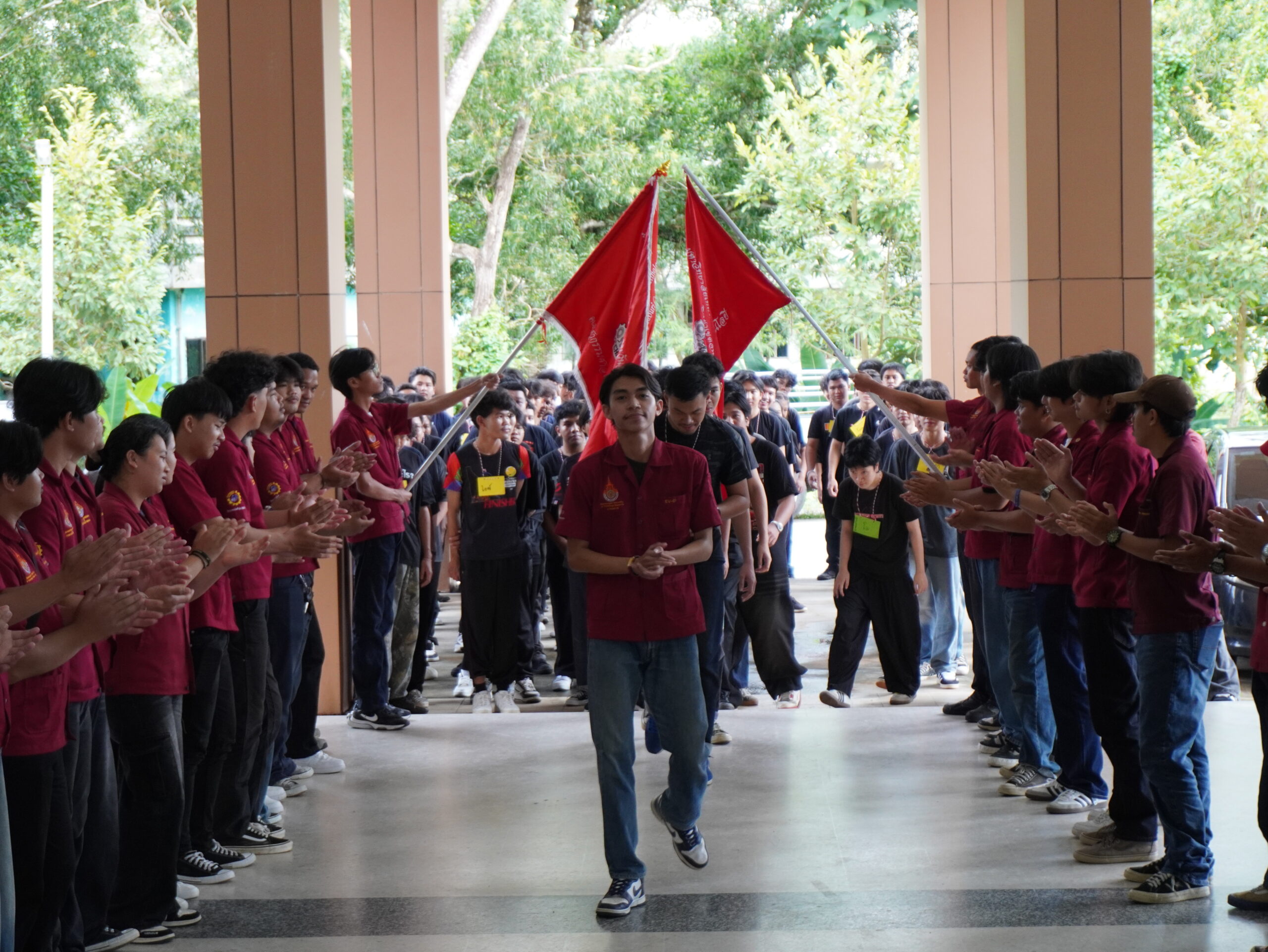 โครงการประชุมเชียร์ และผูกข้อมือนักศึกษาใหม่ คณะวิศวกรรมศาสตร์